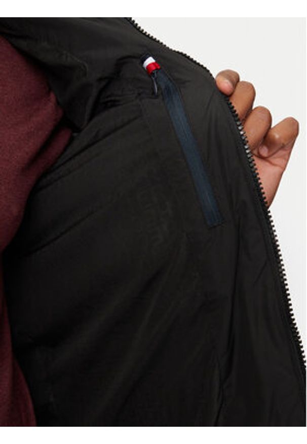 Hechter Paris Kurtka puchowa 50170 142213 Czarny Regular Fit. Kolor: czarny. Materiał: syntetyk