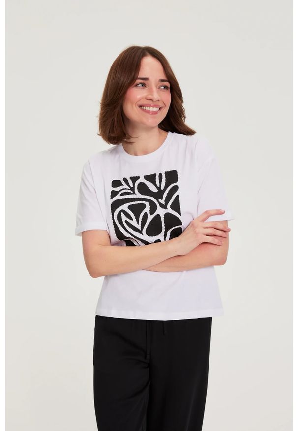MOODO - Bluzka z nadrukiem biała. Kolor: biały. Materiał: bawełna. Wzór: nadruk