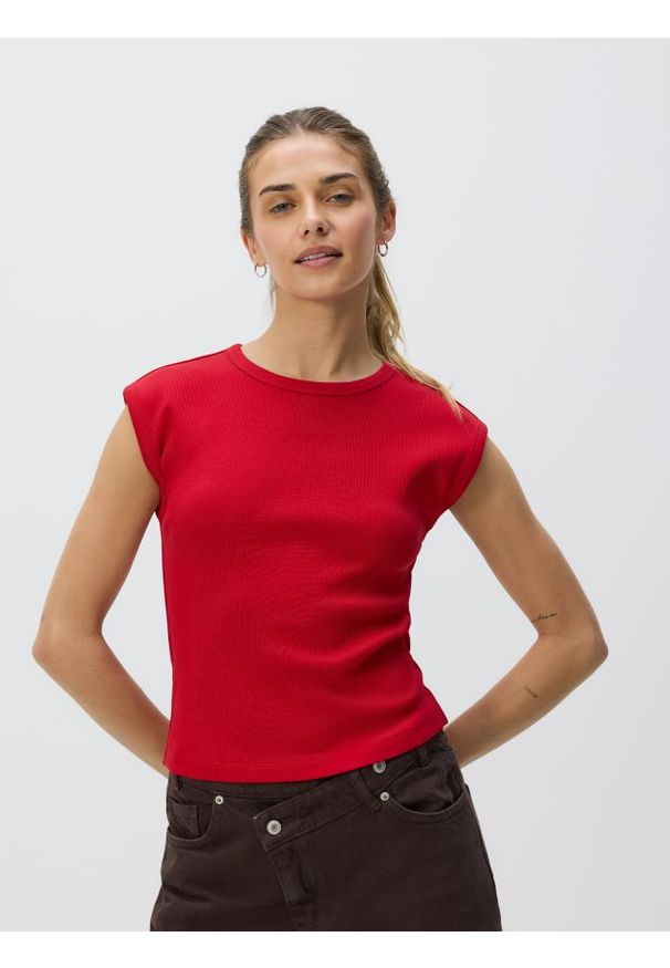 Reserved - Bawełniany top - czerwony. Kolor: czerwony. Materiał: bawełna