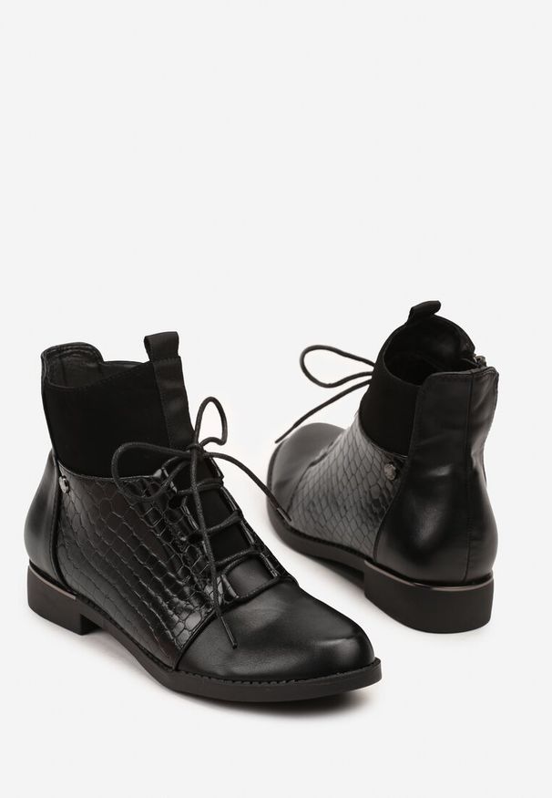 Born2be - Czarne Botki Vices Typu Trzewiki ze Wzorem w Stylu Krokodyla Alerriva. Okazja: na co dzień. Zapięcie: zamek. Kolor: czarny. Materiał: skóra, jeans. Styl: elegancki, casual