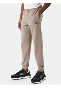 EA7 Emporio Armani Dres 8NPV64 PJVRZ U6167 Beżowy Regular Fit. Kolor: beżowy. Materiał: bawełna #4