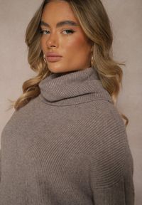 Renee - Ciemnobrązowy Golf z Domieszką Wiskozy i Kaszmiru Azivara. Okazja: na co dzień. Typ kołnierza: golf. Kolor: brązowy. Materiał: wiskoza, kaszmir. Wzór: aplikacja. Styl: elegancki, casual #3