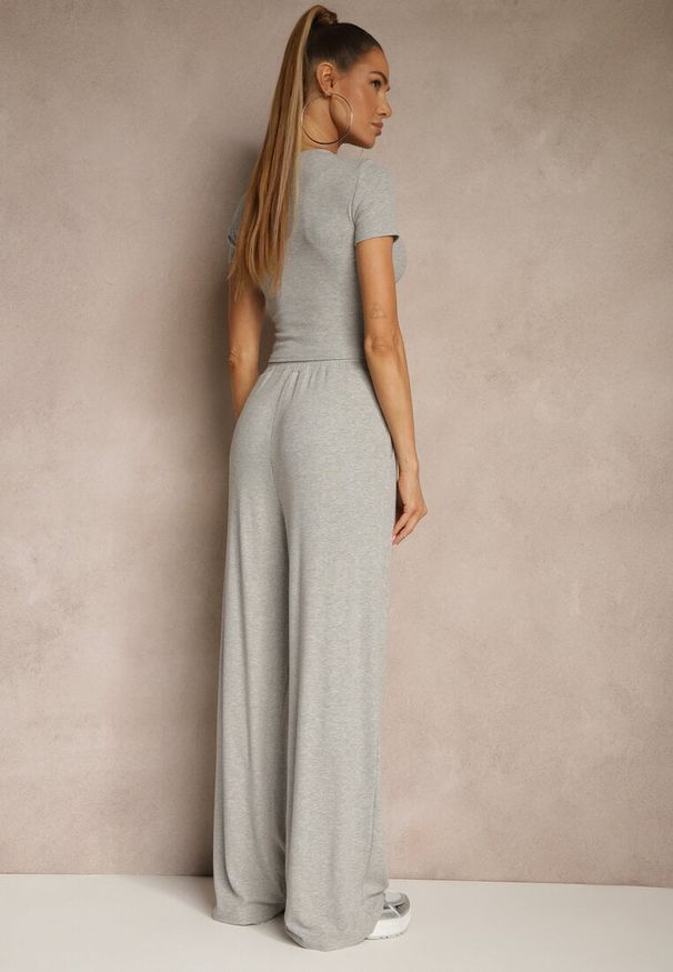 Renee - Szary Komplet z Bawełny T-shirt Typu Crop Top i Spodnie Wide Leg Nelisandra. Kolor: szary. Materiał: bawełna