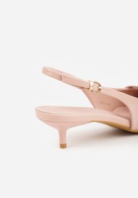Renee - Różowe Sandały Vices Slingback na Obcasie z Cienkim Paskiem na Nosku Elozira. Okazja: na co dzień. Zapięcie: pasek. Kolor: różowy. Materiał: len. Sezon: lato. Obcas: na obcasie. Styl: elegancki, casual. Wysokość obcasa: średni #5