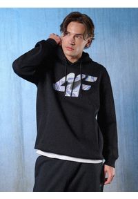 4f - 4F Bluza dresowa regular z kapturem męska - czarna M. Okazja: na co dzień. Typ kołnierza: kaptur. Kolor: czarny. Materiał: dresówka. Styl: casual, sportowy #1