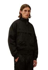 C.P. Company - C.P. COMPANY Czarna męska bomberka Short Jacket, Rozmiar XXL. Okazja: na co dzień. Kolor: czarny. Długość rękawa: długi rękaw. Długość: krótkie. Styl: casual, elegancki #6