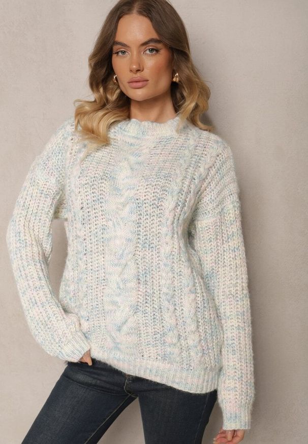 Renee - Jasnobeżowy Sweter z Wełną Ozdobiony Tłoczeniem Ecrisevia. Okazja: na co dzień. Kolor: beżowy. Materiał: wełna. Wzór: aplikacja. Styl: casual, elegancki
