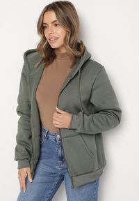 Born2be - Zielona Rozpinana Bluza z Bawełną i Kapturem Typu Oversize Diosa. Okazja: na co dzień. Kolor: zielony. Materiał: bawełna. Sezon: wiosna, jesień. Styl: klasyczny, casual