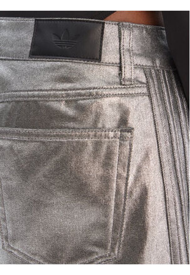 Adidas - adidas Szorty jeansowe Firebird Jorts KD2930 Srebrny Regular Fit. Kolor: srebrny. Materiał: bawełna