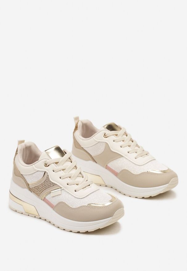 Renee - Beżowe Sneakersy z Brokatem Cyrkoniami i Metalicznymi Wstawkami Zephramis. Kolor: beżowy. Materiał: dresówka