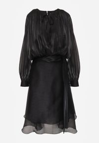 Born2be - Czarna Szyfonowa Sukienka Koktajlowa o Rozkloszowanym Kroju Thagune. Okazja: na randkę. Kolor: czarny. Materiał: szyfon. Styl: wizytowy #4