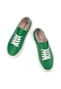 Zielone Sneakersy Artiker Stylowe Obuwie Damskie Z Serduszkami. Kolor: zielony. Materiał: materiał