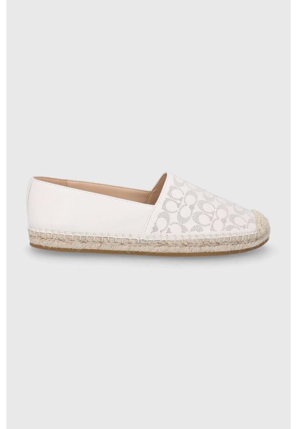 Coach espadryle skórzane Carley Leather. Kolor: beżowy. Materiał: skóra. Obcas: na obcasie. Wysokość obcasa: niski