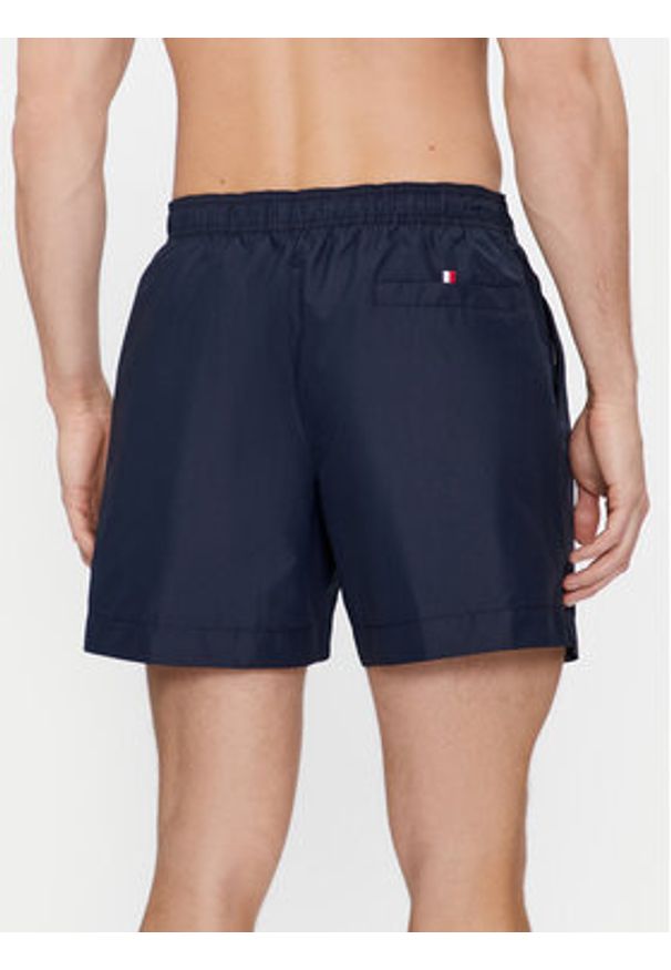 TOMMY HILFIGER - Tommy Hilfiger Szorty kąpielowe UM0UM03258 Granatowy Regular Fit. Kolor: niebieski. Materiał: syntetyk