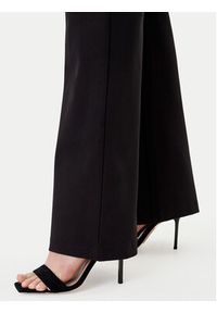 DKNY Spodnie materiałowe P2JKTO68 Czarny Flare Fit. Kolor: czarny. Materiał: wiskoza