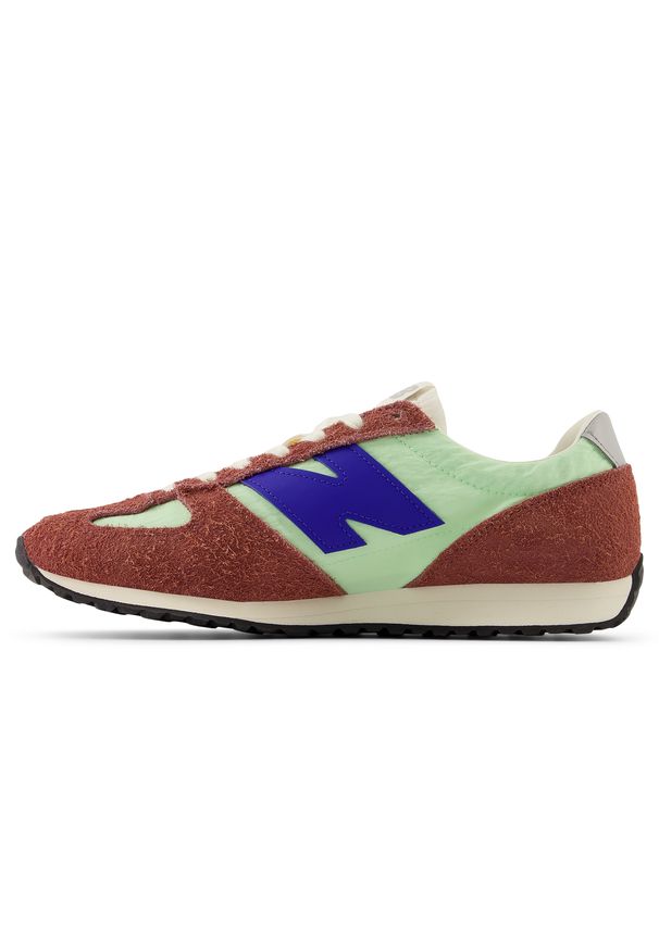 Buty unisex New Balance U471VBB – brązowe. Kolor: brązowy. Materiał: materiał, syntetyk, zamsz. Szerokość cholewki: normalna. Wzór: jodełka. Sezon: lato