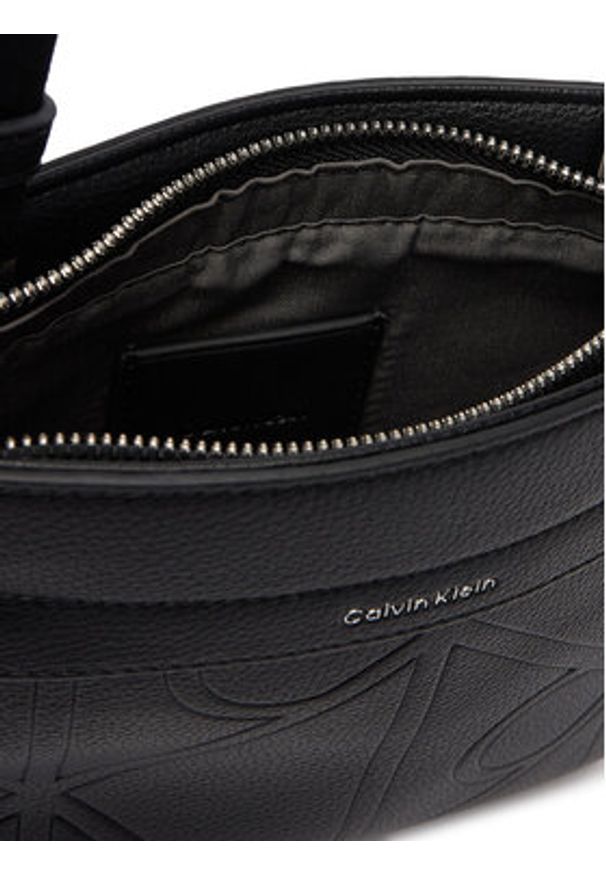 Calvin Klein Saszetka Emblem Emboss Slim Flatpack LV04D3370G Czarny. Kolor: czarny. Materiał: skóra
