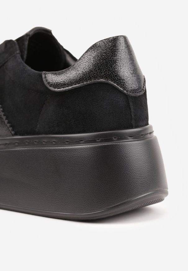 Born2be - Czarne Zamszowe Sneakersy na Grubej Podeszwie ze Skórzaną Wkładką Riovessa. Kolor: czarny. Materiał: zamsz, skóra