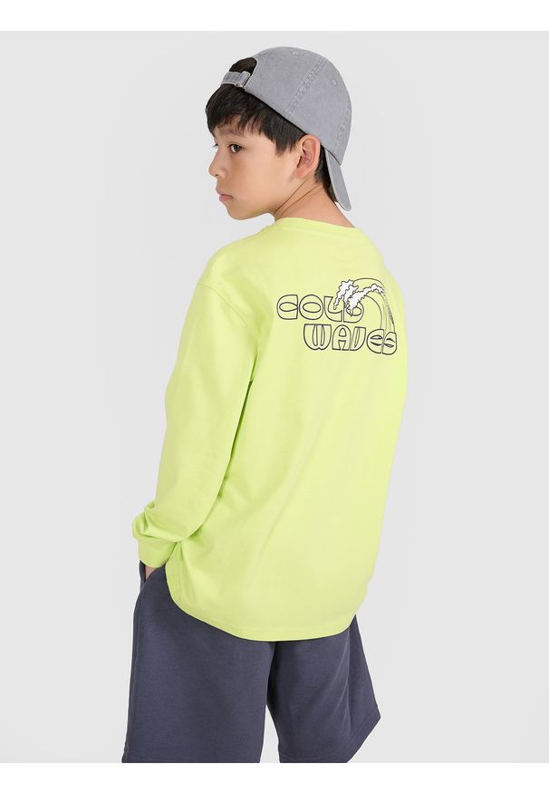 4f - 4F Longsleeve oversize z nadrukiem chłopięcy - zielony 140 (9-10 lat). Okazja: na co dzień. Kolor: zielony. Materiał: bawełna, jersey, dzianina. Długość rękawa: długi rękaw. Długość: długie. Wzór: nadruk. Sezon: lato. Styl: sportowy, klasyczny, casual