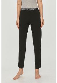 Calvin Klein Underwear - Spodnie piżamowe. Kolor: czarny. Materiał: dzianina