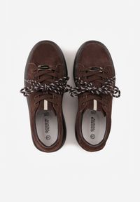 Renee - Brązowe Sneakersy na Platformie z Zamszu Naturalnego ze Sznurówkami w Paski Tarilita. Okazja: na co dzień. Zapięcie: pasek. Kolor: brązowy. Materiał: zamsz. Wzór: paski. Obcas: na platformie #7