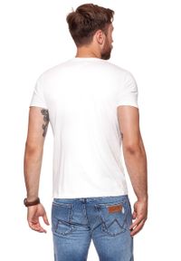 Wrangler - KOSZULKA WRANGLER SS EAGLE TEE OFFWHITE W7B74FK02. Wzór: kolorowy, nadruk #6