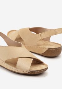 Born2be - Beżowe Sandały Vices z Przeszyciami Saroluna. Okazja: na co dzień. Zapięcie: rzepy. Kolor: beżowy. Styl: elegancki, casual #6