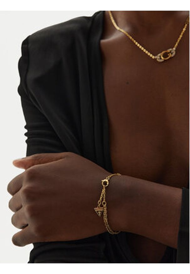 Guess Bransoletka JUBB04 581JW Złoty. Materiał: metalowe. Kolor: złoty