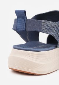 Born2be - Niebieskie Sportowe Sandały na Grubej Podeszwie z Elastyczną Cholewką i Piankową Wkładką Nicthil. Okazja: na co dzień. Zapięcie: bez zapięcia. Kolor: niebieski. Materiał: jeans. Sezon: lato. Styl: sportowy #4