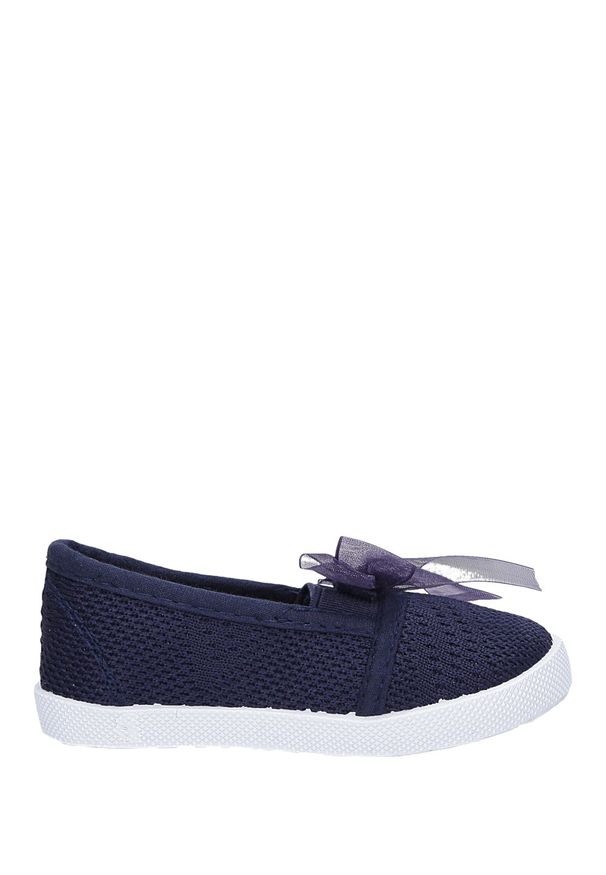 Casu - Granatowe trampki slip on z kokardką casu 3156. Zapięcie: bez zapięcia. Kolor: niebieski