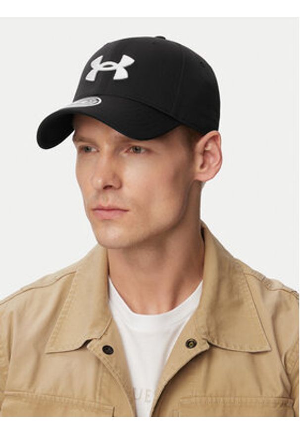 Under Armour Czapka z daszkiem Men's UA Blitzing Adj 1376701-001 Czarny. Kolor: czarny. Materiał: materiał