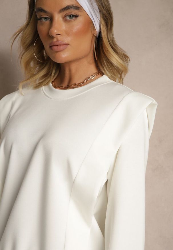 Renee - Biała Bluza z Wiskozą z Szerokimi Ramionami Alioris. Okazja: na co dzień. Kolor: biały. Materiał: wiskoza. Styl: casual, elegancki