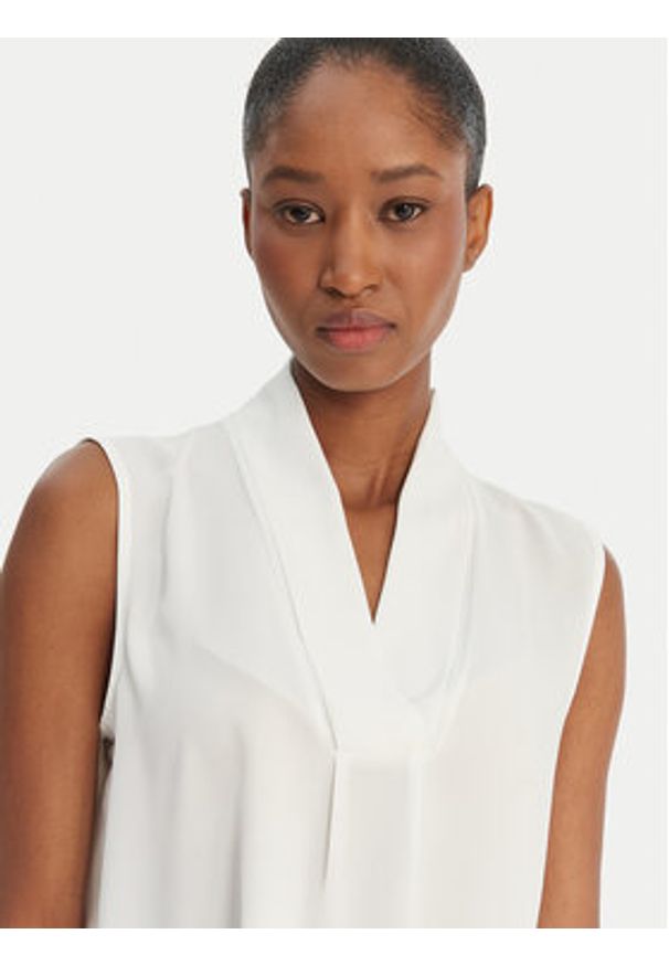 Guess Bluzka CFC0128623003 Biały Regular Fit. Kolor: biały. Materiał: syntetyk