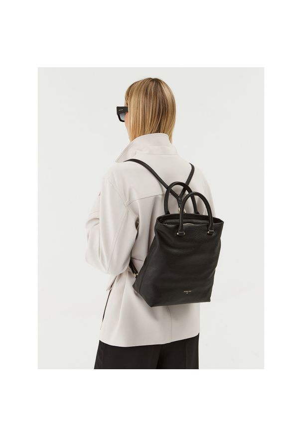 Plecak Patrizia Pepe 8B0155/E035 Nero. Kolor: czarny. Materiał: skóra