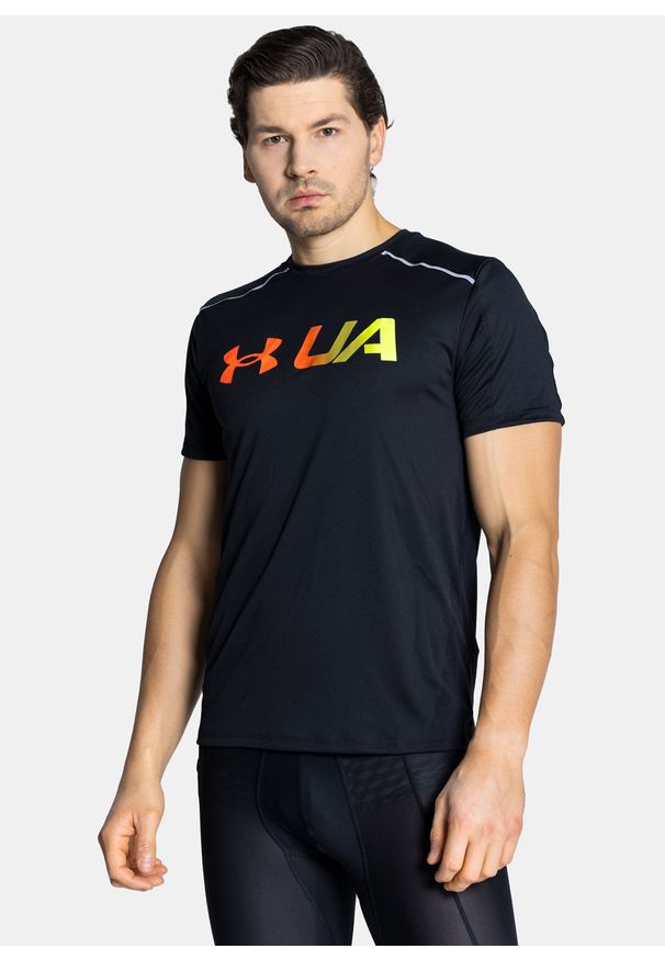 Koszulka treningowa męska czarna Under Armour Run Graphic Print. Kolor: czarny. Materiał: materiał. Wzór: nadruk. Sport: bieganie