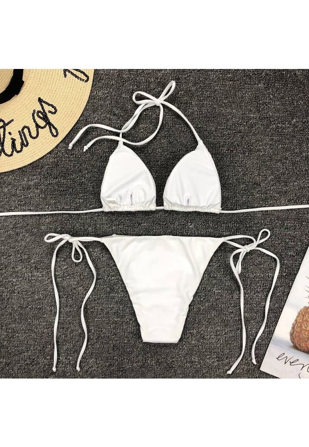 Intica - Bikini z regulowanym wiązaniem na lato Hajrija. Kolor: biały. Materiał: tkanina. Długość: długie