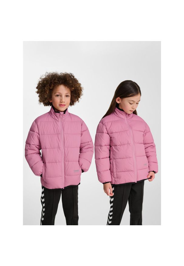 Lekka kurtka puchowa dla dzieci Hummel. Kolor: różowy. Materiał: puch