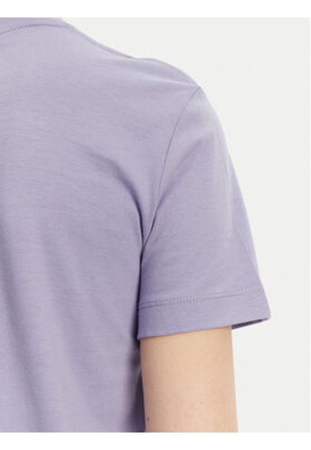 Calvin Klein Jeans T-Shirt Shadow Graphic J20J225545 Fioletowy Regular Fit. Kolor: fioletowy. Materiał: bawełna