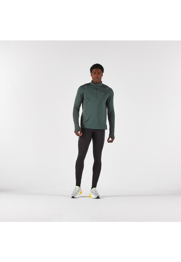 KIPRUN - Bluza do biegania męska Kiprun Run 500 Warm ocieplana. Kolor: zielony. Materiał: poliester, materiał, elastan. Długość rękawa: długi rękaw. Długość: długie. Sport: bieganie