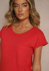 Renee - Czerwony Bawełniany T-shirt z Kieszonką Zireanda. Okazja: na co dzień. Kolor: czerwony. Materiał: bawełna. Styl: klasyczny, casual #3
