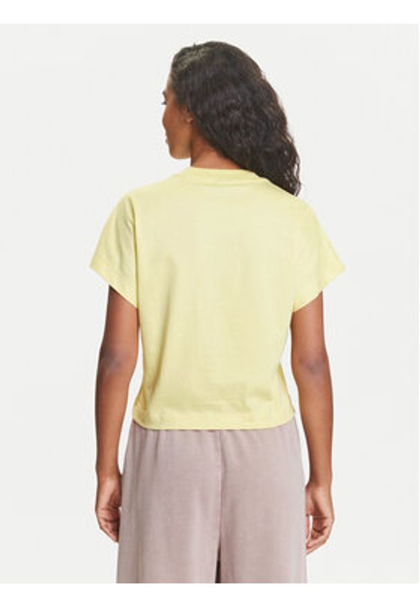 Adidas - adidas T-Shirt ALL SZN JJ1239 Żółty Regular Fit. Kolor: żółty. Materiał: bawełna