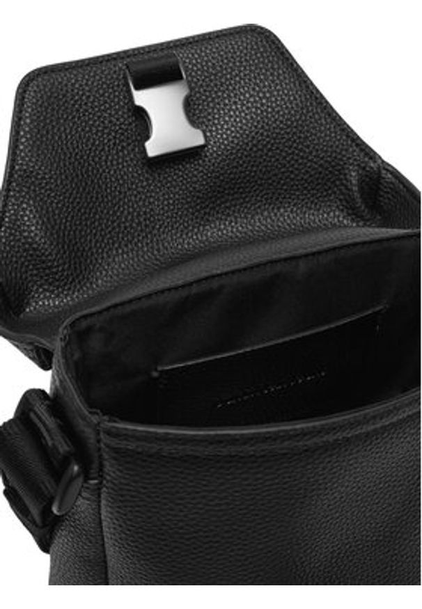 Calvin Klein Jeans Saszetka Ultralight Reporter18 Pu K50K512565 Czarny. Kolor: czarny. Materiał: skóra