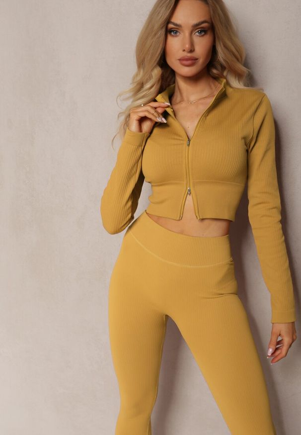 Renee - Żółta Prążkowana Bluza o Krótkim Fasonie Dwoma Suwakami Aloue. Kolor: żółty. Materiał: prążkowany. Długość: krótkie. Styl: elegancki