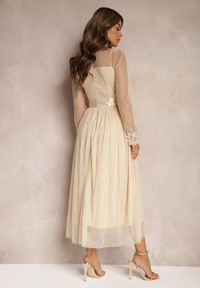 Renee - Jasnobeżowa Siateczkowa Sukienka Maxi o Rozkloszowanym Kroju z Ozdobną Koronką Narile. Kolor: beżowy. Materiał: koronka. Wzór: koronka. Styl: elegancki. Długość: maxi #5
