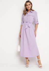 Born2be - Jasnofioletowa Rozkloszowana Sukienka Maxi z Koszulową Górą i Wiązanym Paskiem Indiga. Kolor: fioletowy. Materiał: materiał. Wzór: jednolity. Typ sukienki: koszulowe. Długość: maxi #1