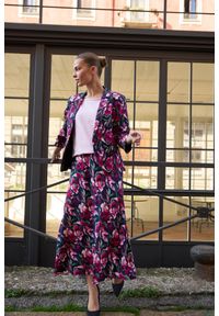 MOODO - Spódnica w kwiaty granatowa. Kolor: niebieski. Materiał: wiskoza. Wzór: kwiaty #1