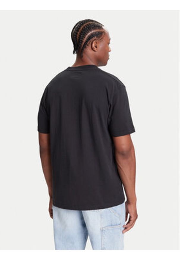 DC Shoes T-Shirt Patch It EDYKT03534 Czarny Standard Fit. Kolor: czarny. Materiał: bawełna
