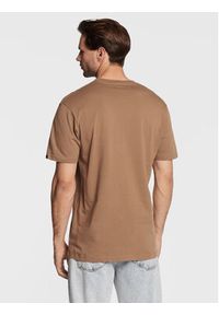 Deus Ex Machina T-Shirt Riding DMF221380E Brązowy Regular Fit. Kolor: brązowy. Materiał: bawełna #3