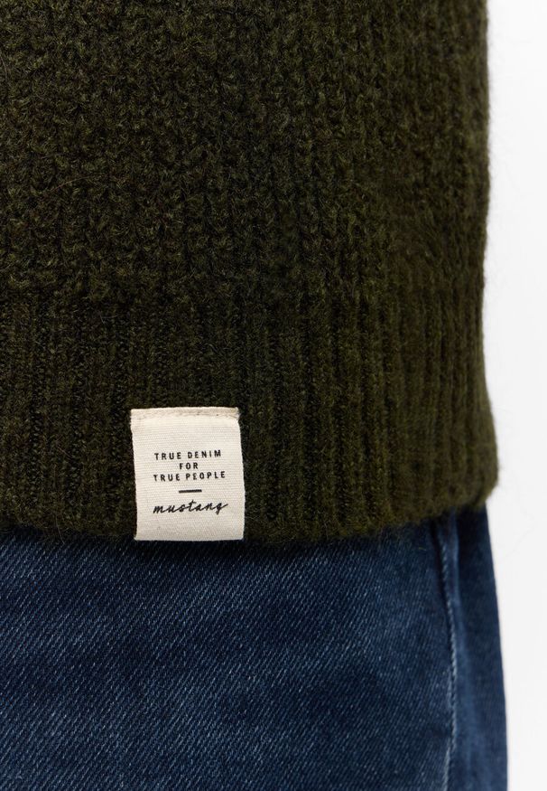 Mustang - MUSTANG EMIL C CREW MĘSKI SWETER ELEGANCKI RIFLE GREEN 1015801 6514. Styl: elegancki
