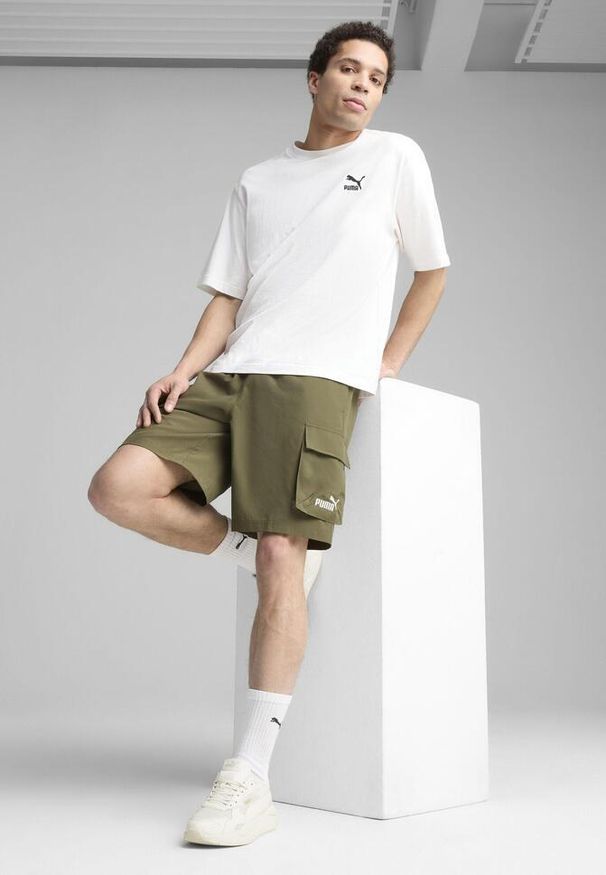 Puma - Męskie szorty bojówki Essentials 9" z logo No.1 PUMA Loden Green. Kolor: zielony